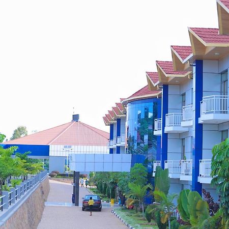 Dove Hotel Kigali Bagian luar foto