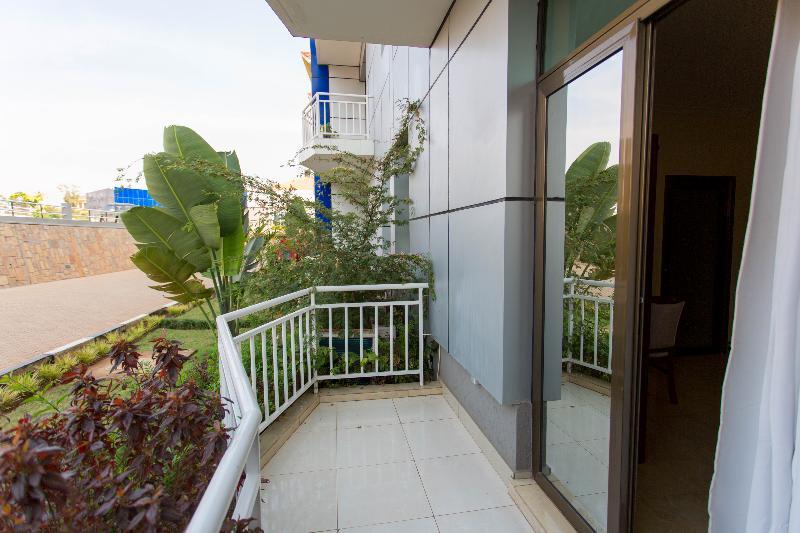 Dove Hotel Kigali Bagian luar foto